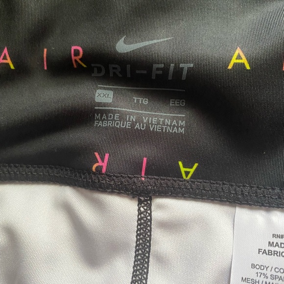 Plus size nike leggings - Picture 3 of 5